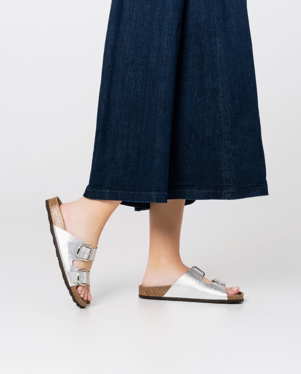Sandalia plana Granada 700 plata