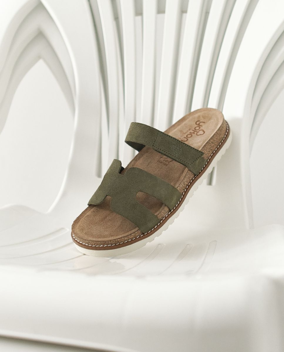 Flache Sandale PETRA-125 grün