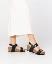 Sandalo con zeppa BARI-301 nero