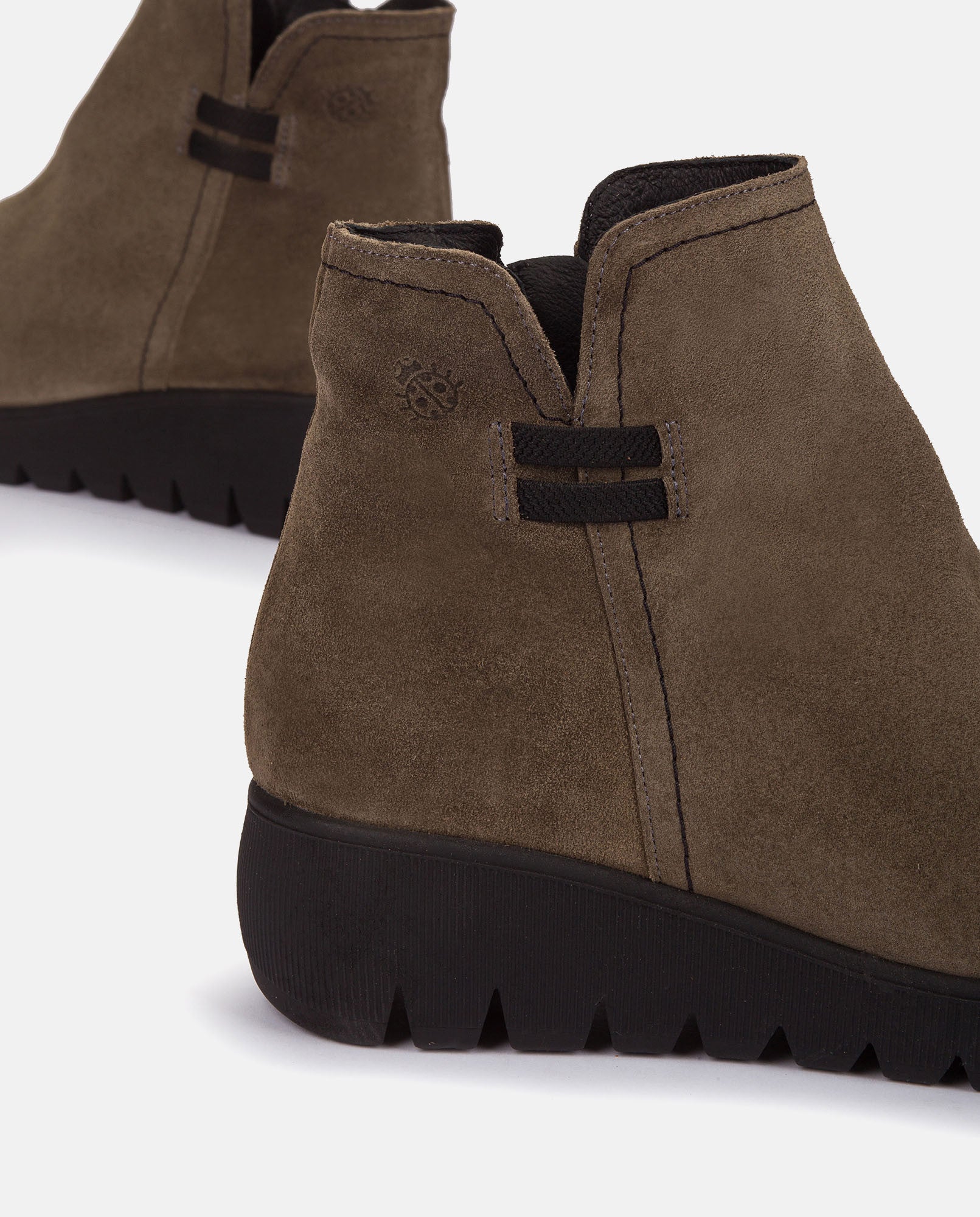 Botín de cuña ATENAS-032 GRIS_31190.jpg