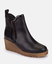 Botín de cuña MADONA-002 NEGRO_30673.jpg