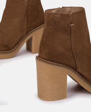 Botín de tacón GELA-001 MARRON_30708.jpg