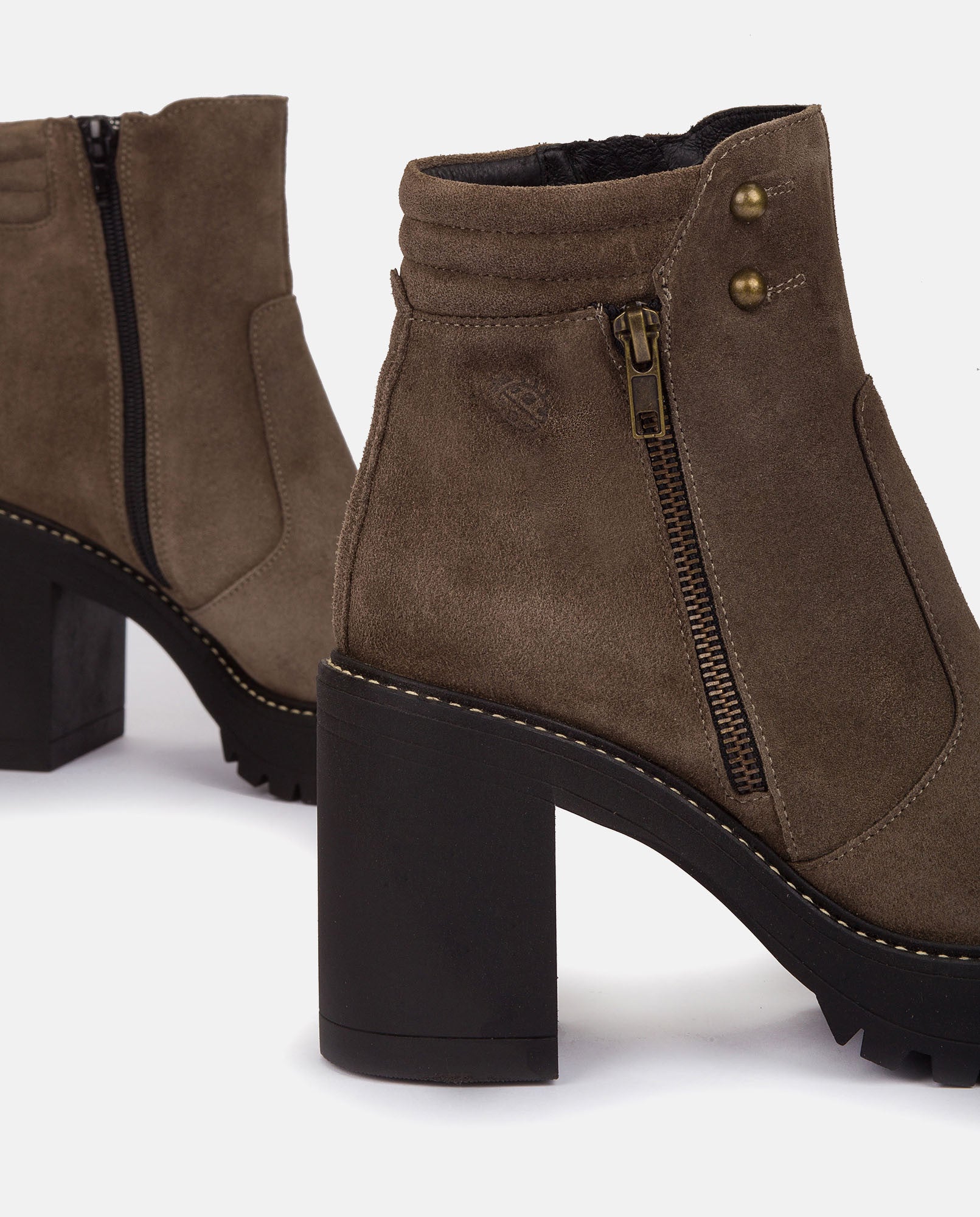 Botín de tacón TUNA-002 MARRON_30700.jpg