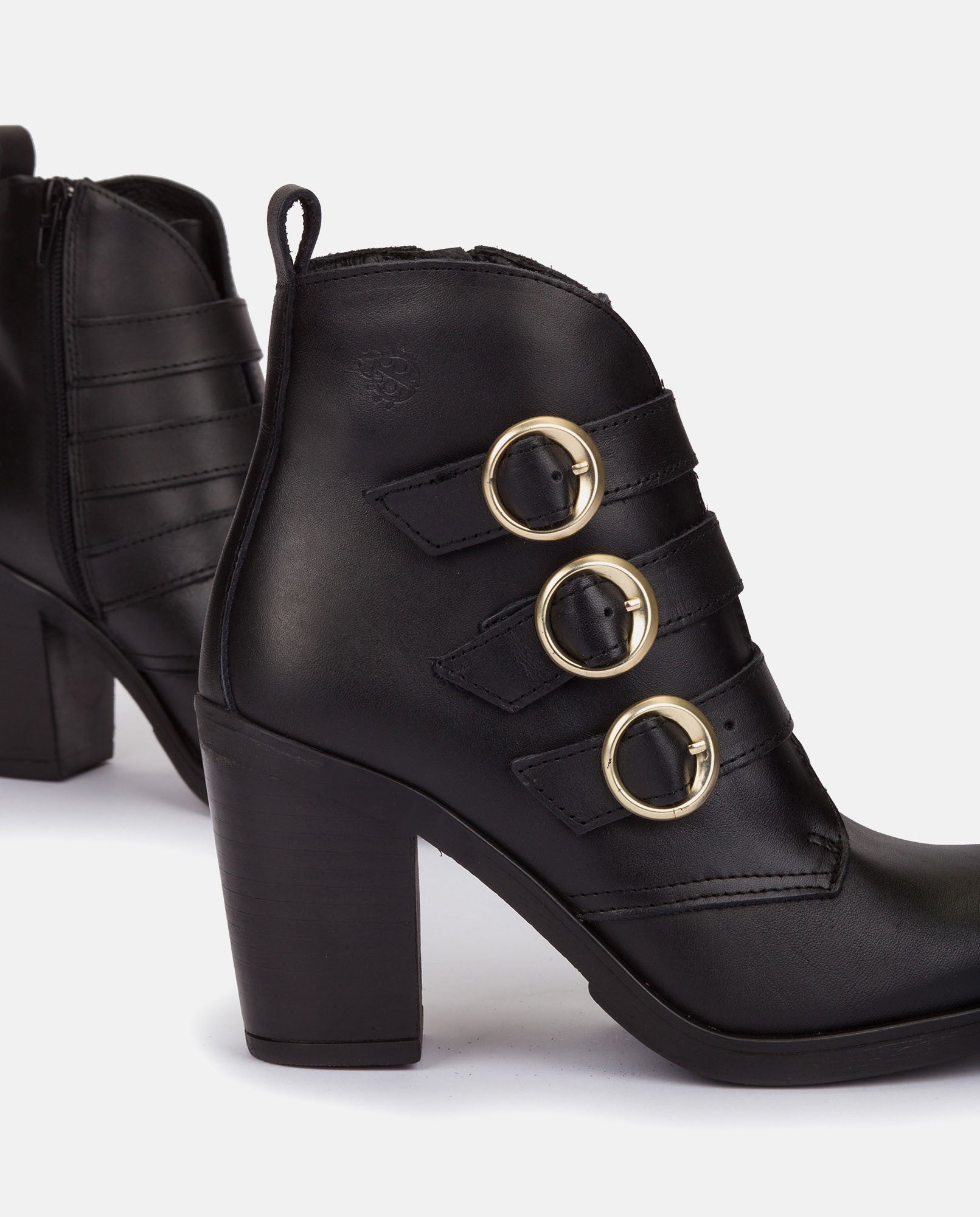 Botín de tacón Tours 005 negro_31604.jpg