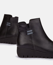 Botín plano Atenas 032 negro_31381.jpg