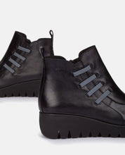 Botín plano Atenas 033 negro_31397.jpg