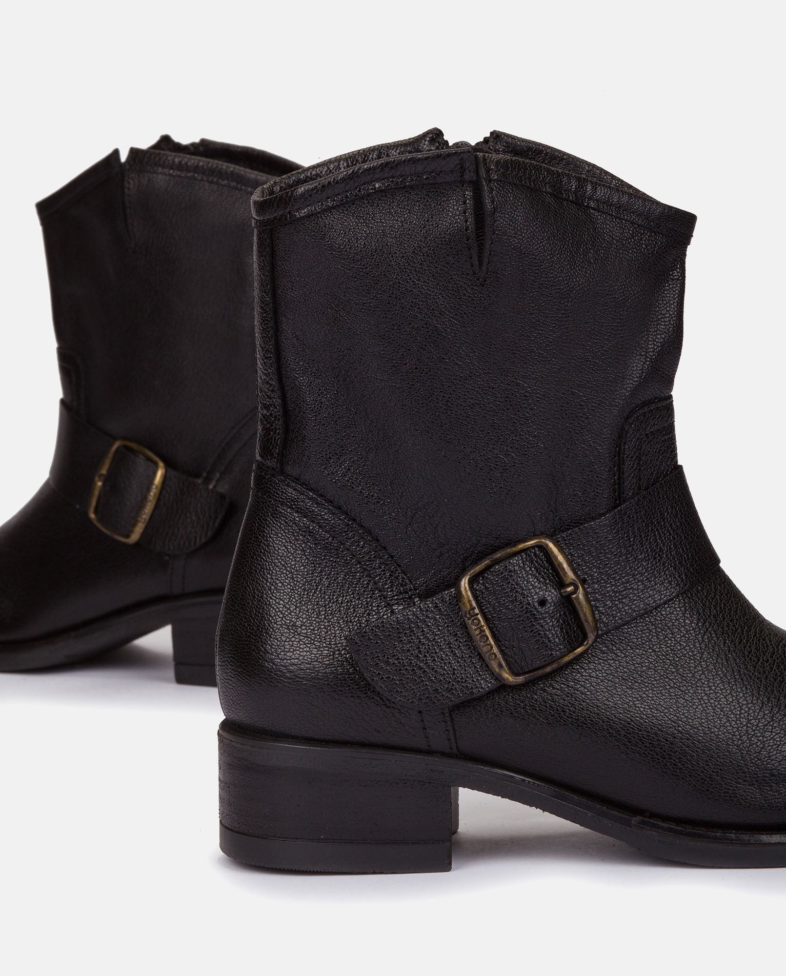 Botín plano Cambra 001 negro_31421.jpg