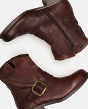 Botín plano MONS-001 MARRON_30664.jpg