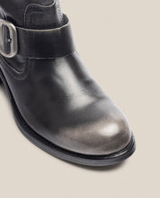 Botín plano MONS-006 gris_36275.jpg