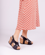 Sandalia de cuña CORFU-250 negro