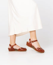 Sandale compensée MONACO-003 marron