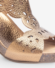 Ponza 006 brown heeled sandal