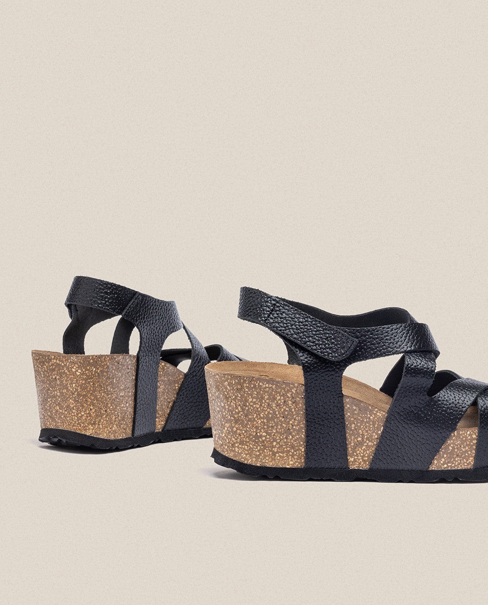 Sandalia cuña Bari 303 negro_33005.jpg