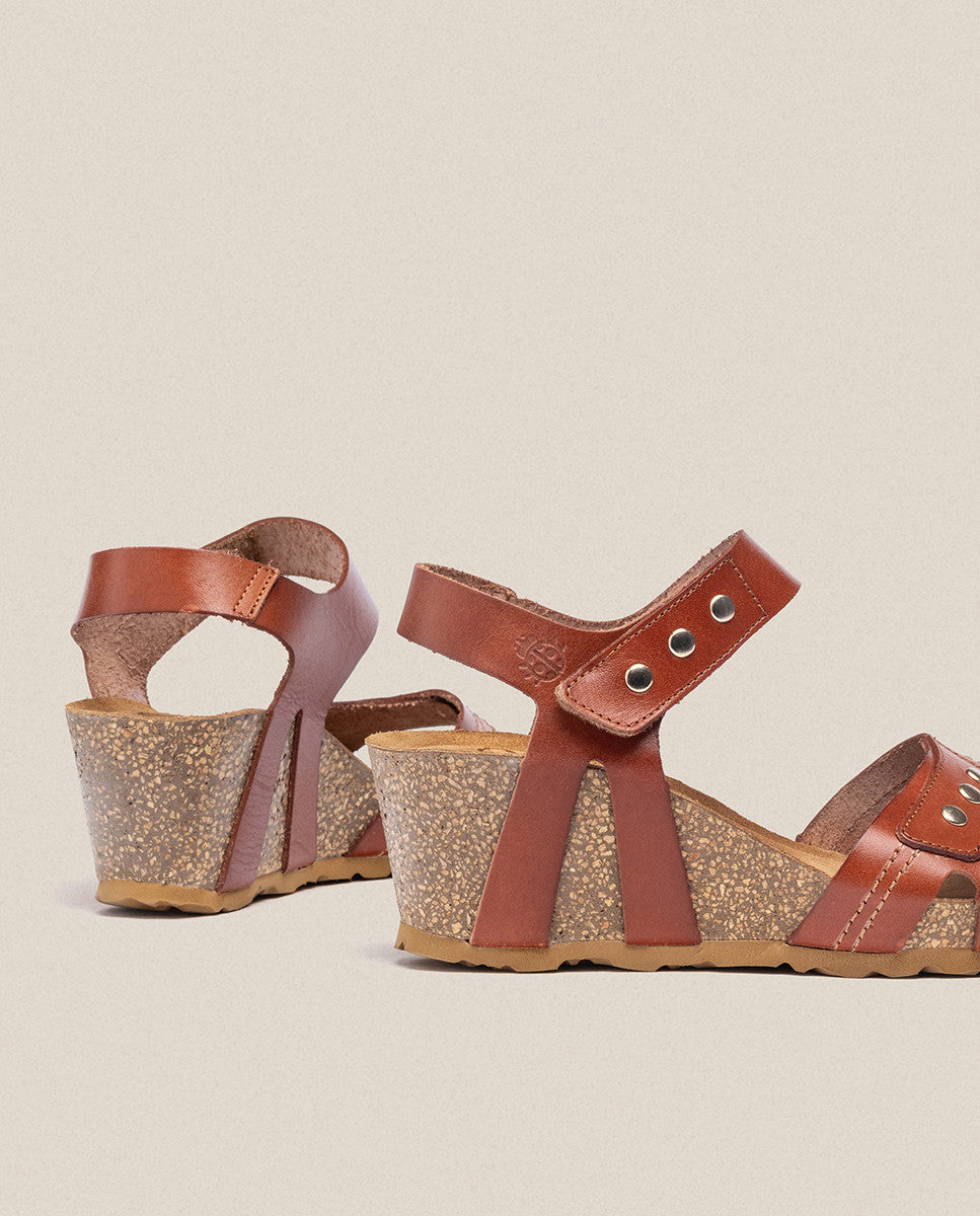 Sandalia cuña Cadiz 303 marrón_33080.jpg