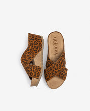 Sandalia de cuña BARI-257 leopardo_36441.jpg