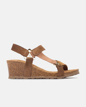 Sandalia de cuña Cadiz 139 marrón_28852.jpg