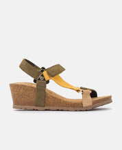 Sandalia de cuña Cadiz 139 verde_28844.jpg