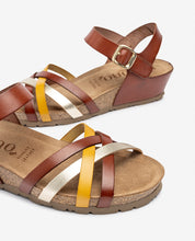 Sandalia de cuña MONACO-245 amarillo_36537.jpg