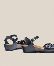 Sandalia de cuña Monaco 003 negro_32960.jpg