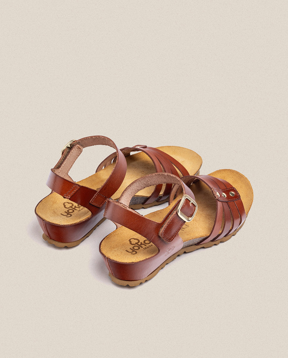 Sandalia de cuña Monaco 051 marrón_33389.jpg