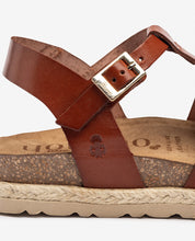 Sandalia plana ARENA-021 marrón_36607.jpg