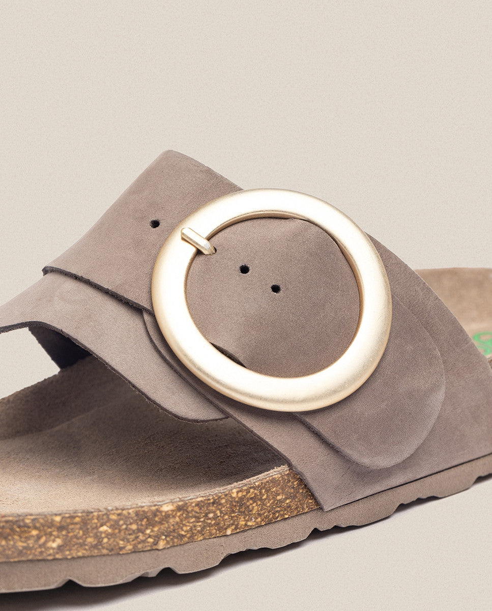 Sandalia plana Granada 704 marrón_33142.jpg