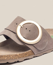 Sandalia plana Granada 704 marrón_33142.jpg