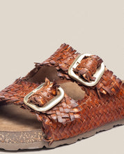 Sandalia plana Jerba 143 marrón_33263.jpg