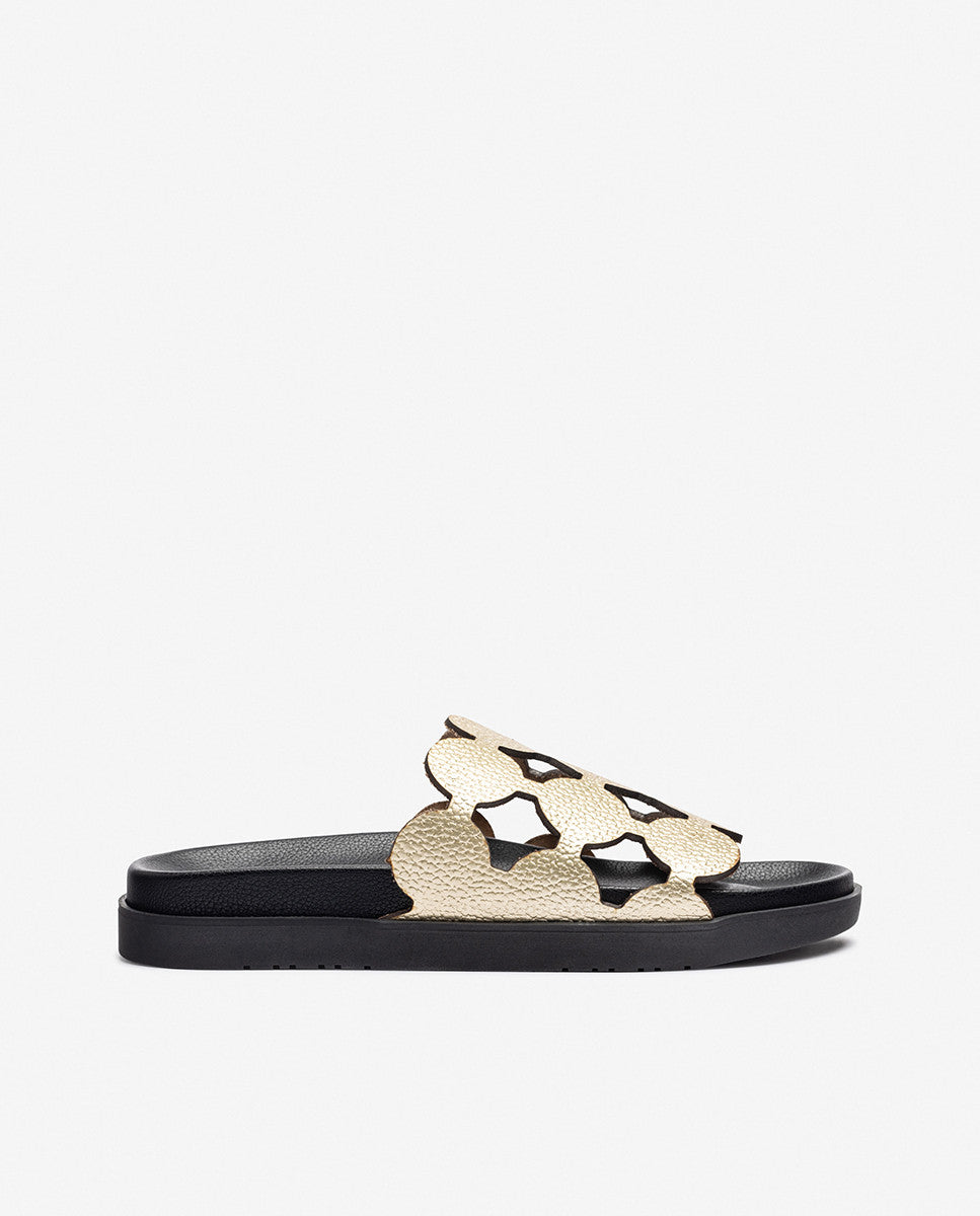 Sandalia plana MORENA-256 dorado_37020.jpg