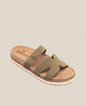 Sandalia plana Petra 125 verde_33558.jpg