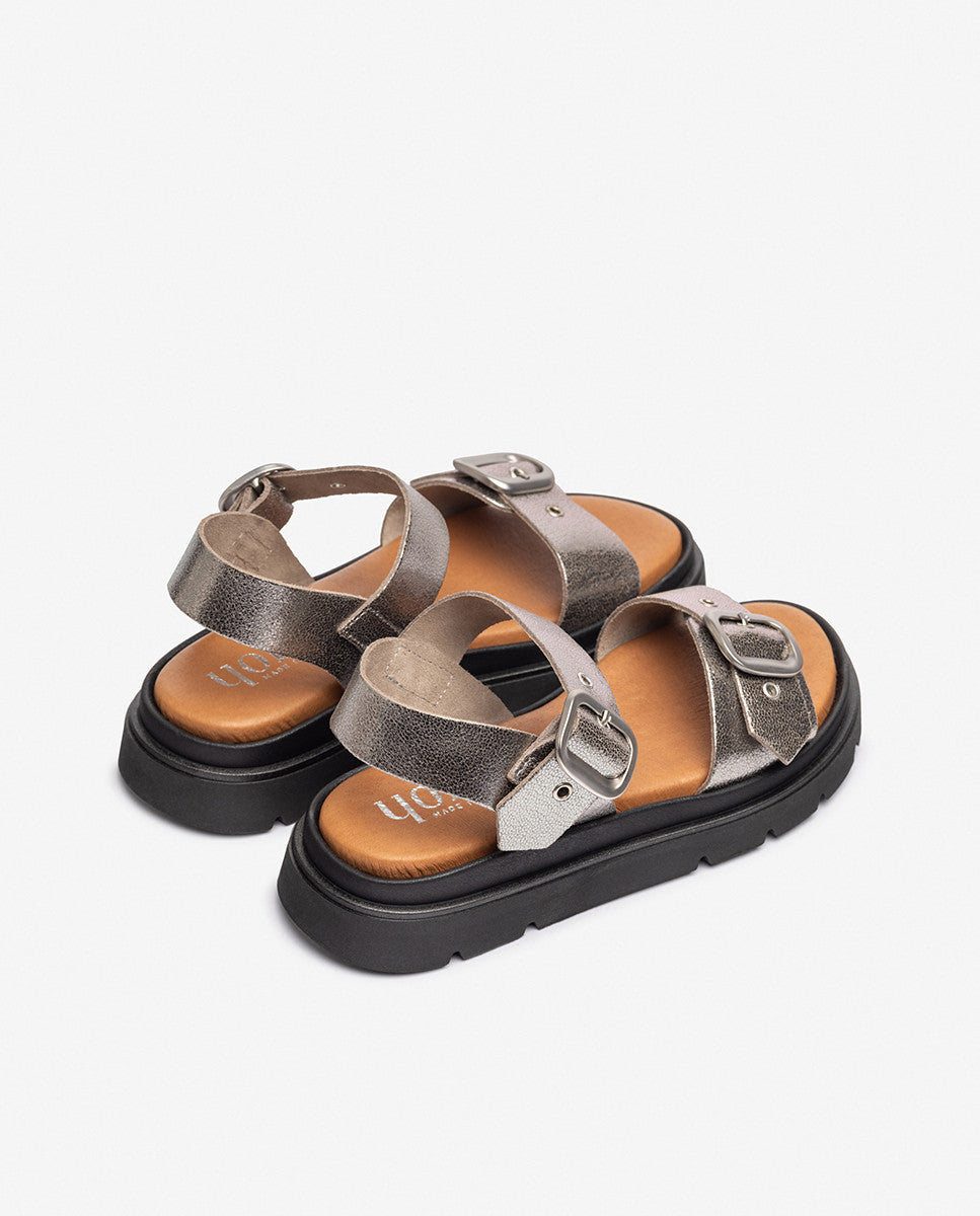 Sandalia plana YAMBRE-251 plateado_37010.jpg