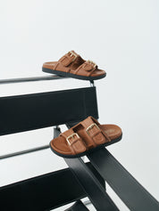 Sandalia plana MORENA-311 marrón