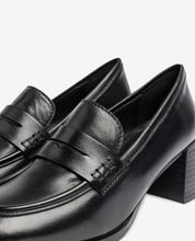 Zapato de tacón LUNA-001 negro_37976.jpg