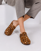 Clog-599 leopard