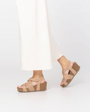 Keilsandale BARI-303 beige