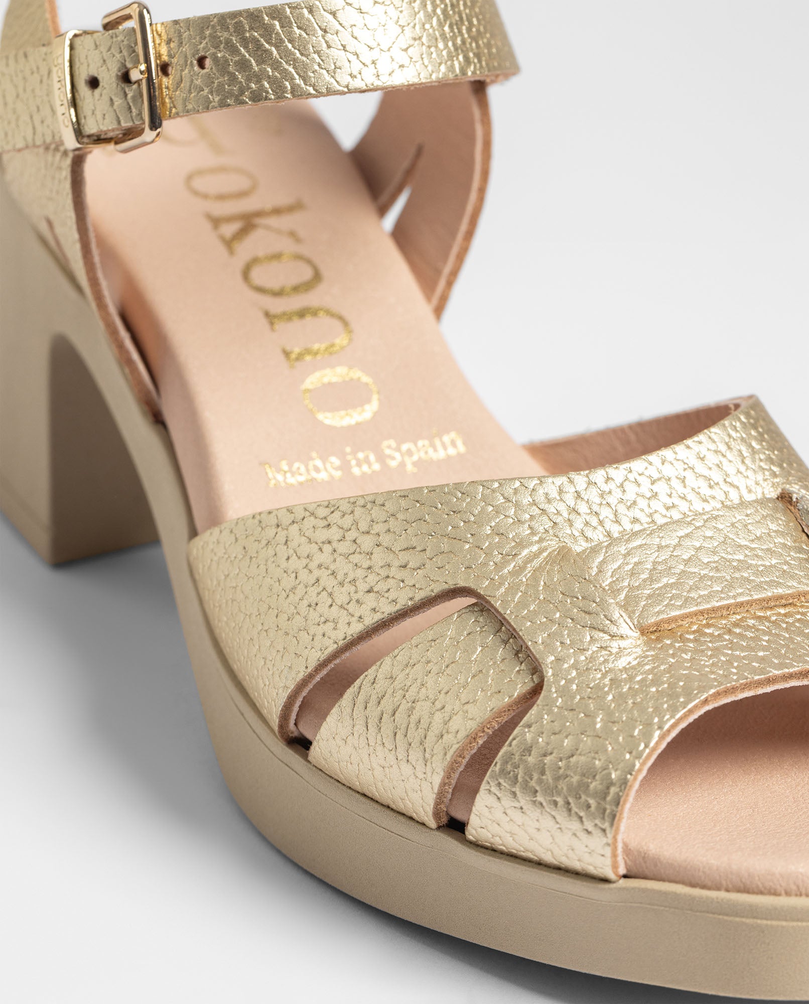 Sandale mit Absatz BLAY-262 Gold