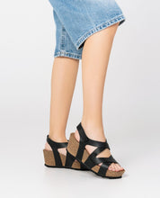 Keilsandale BARI-303 in Schwarz