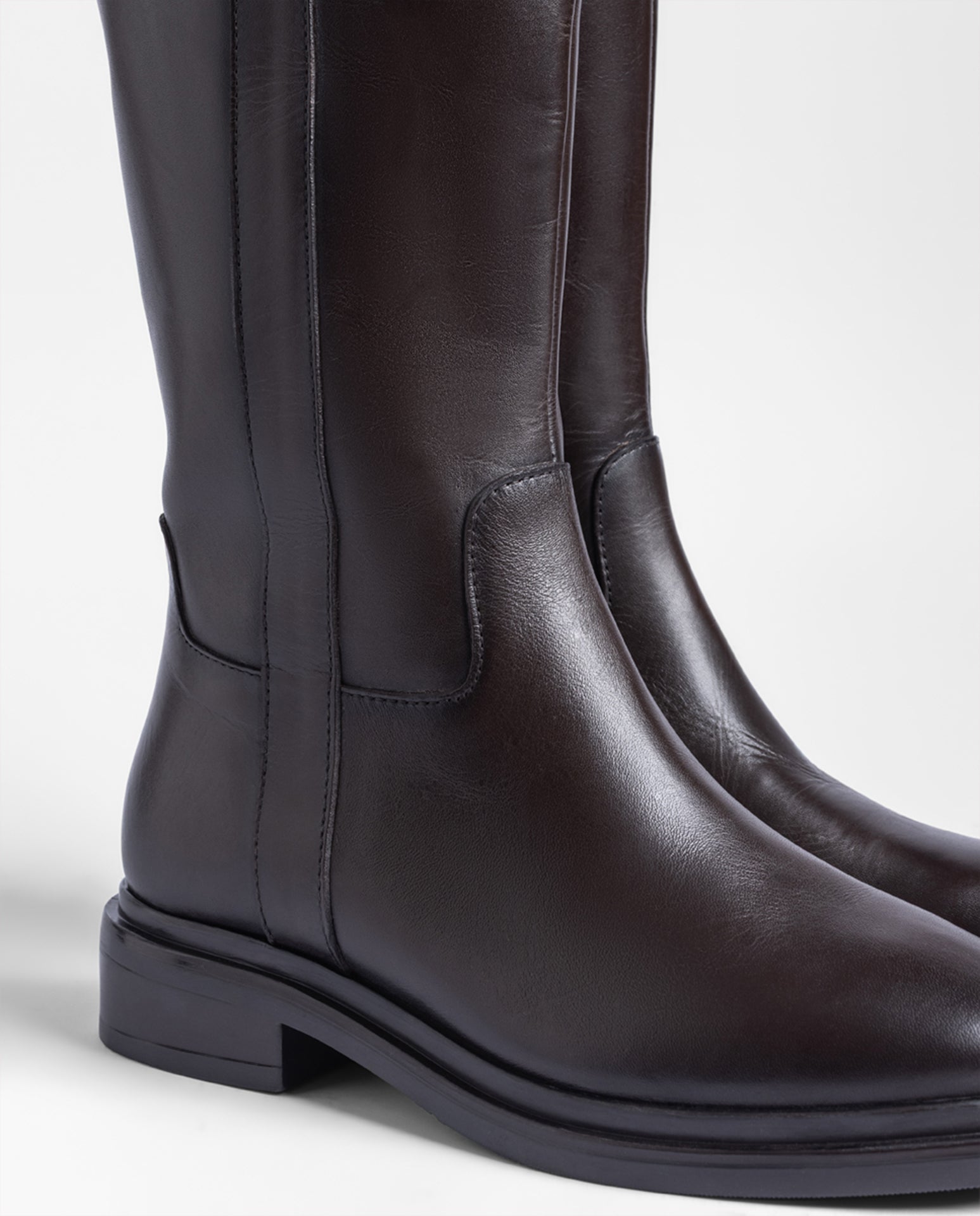 Bota PERSEO-261 marrón oscuro_42158.jpg