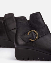 Botín de cuña ATENAS-019 negro_24497.jpg