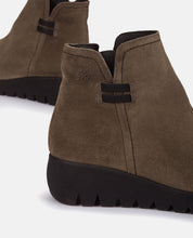 Botín de cuña ATENAS-032 GRIS_31190.jpg