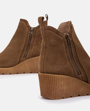 Botín de cuña MADONA-002 MARRON_30338.jpg