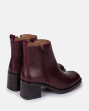 Botín de tacón LANDAS-002 BURDEOS_30424.jpg