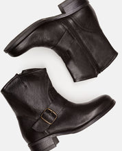 Botín plano Cambra 001 negro_31423.jpg