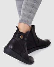 Botín plano Lyon 006 negro_20592.jpg