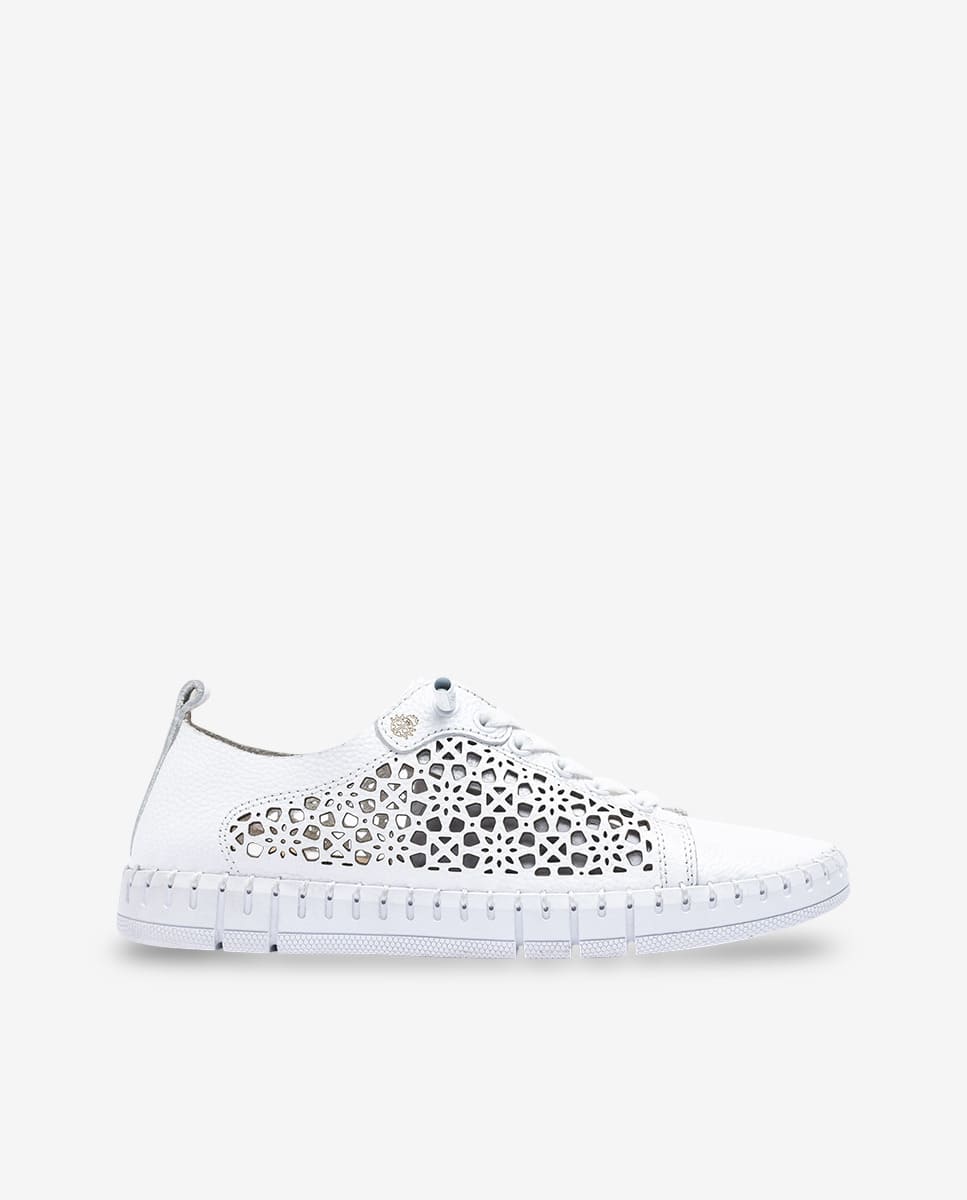 Flacher Schuh FLOW-002 weiß