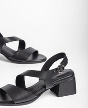 GOLI 252 black heeled sandal