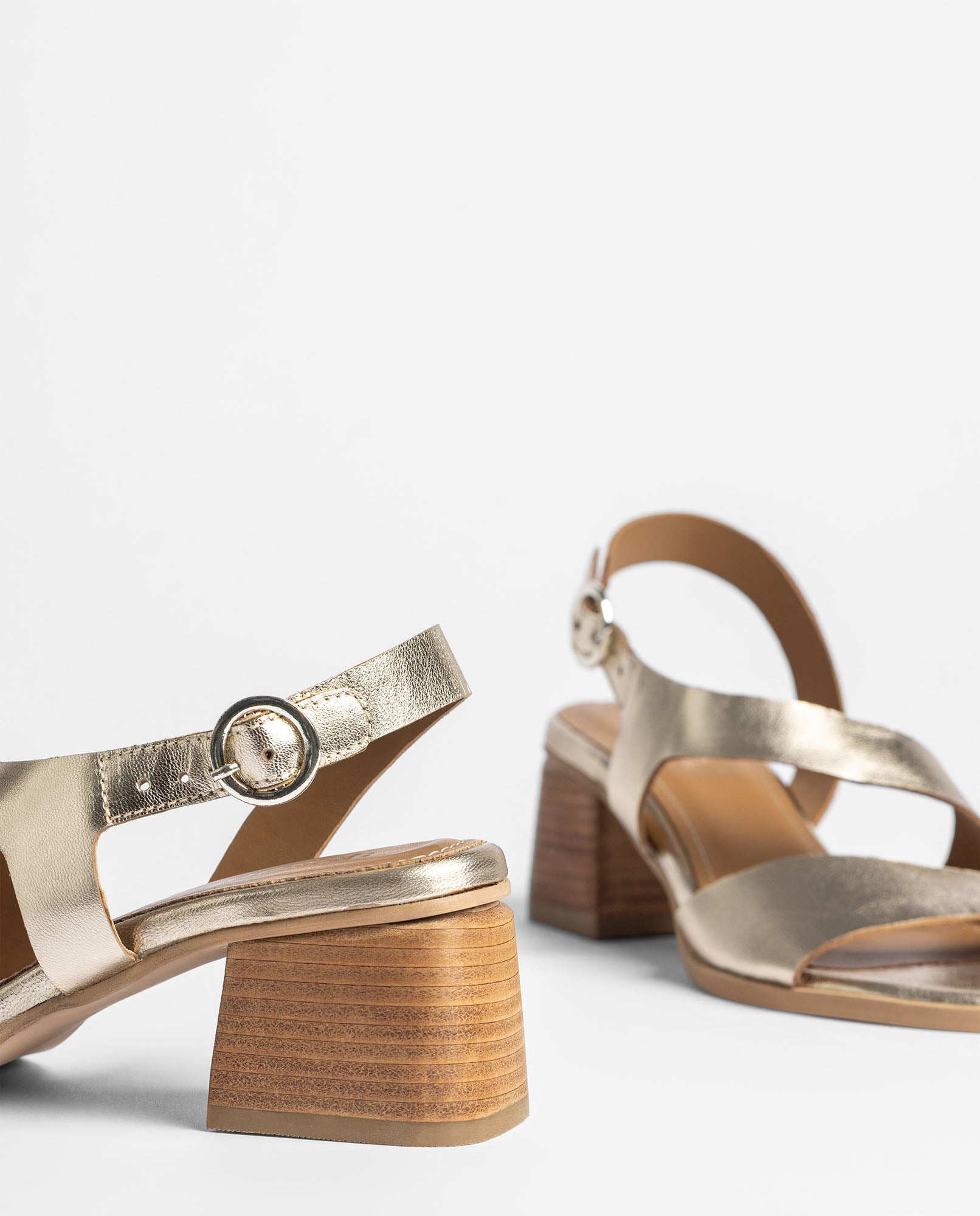 Sandalia de tacón GOLI 252 dorado