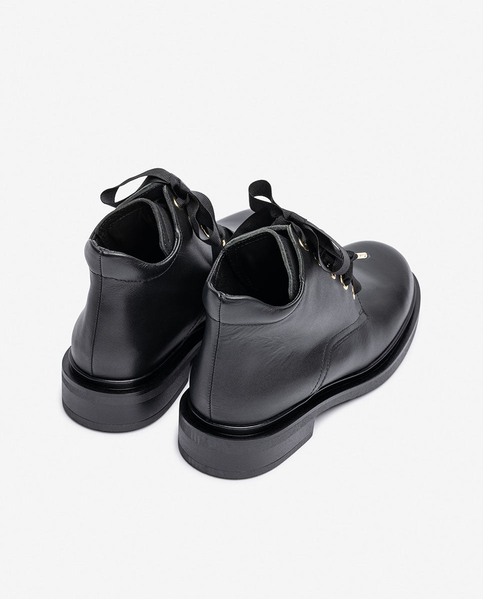 Botín plano LEI-006 negro