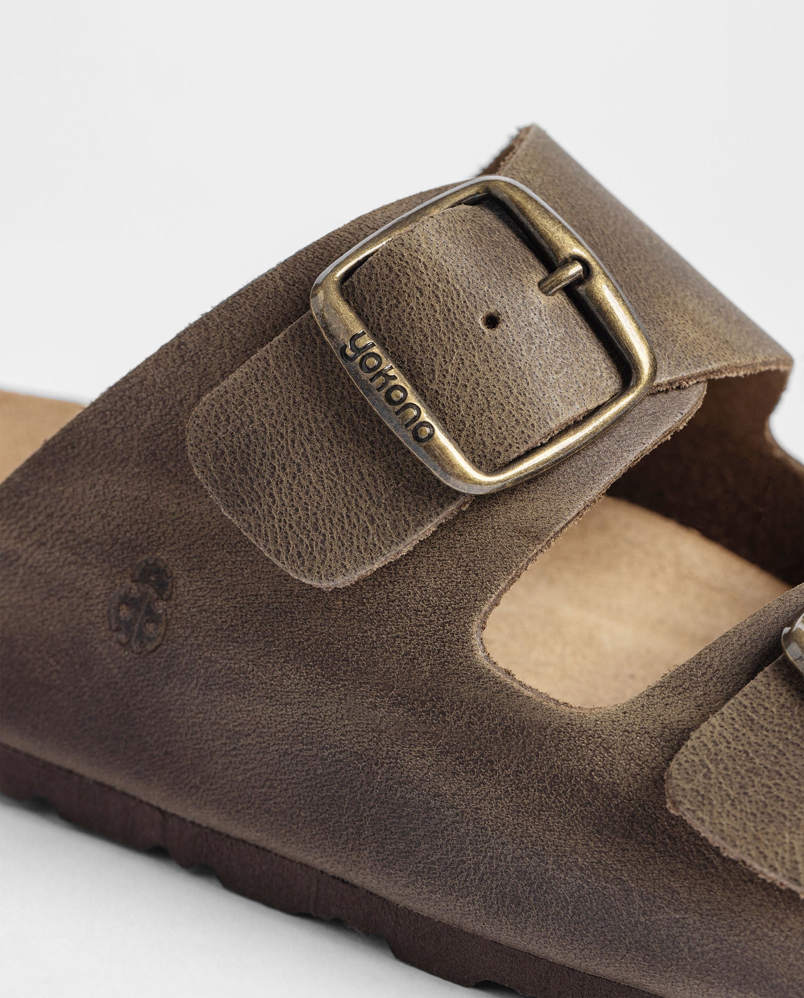 Sandalia caballero MACAM-150 marrón claro