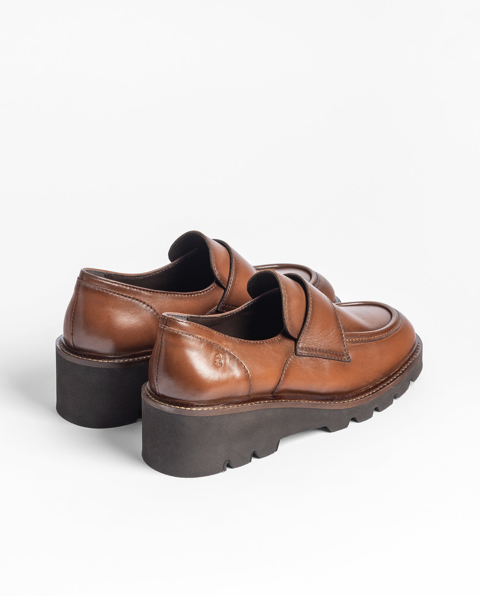 Mocasín BETANZOS-260 marrón_41968.jpg
